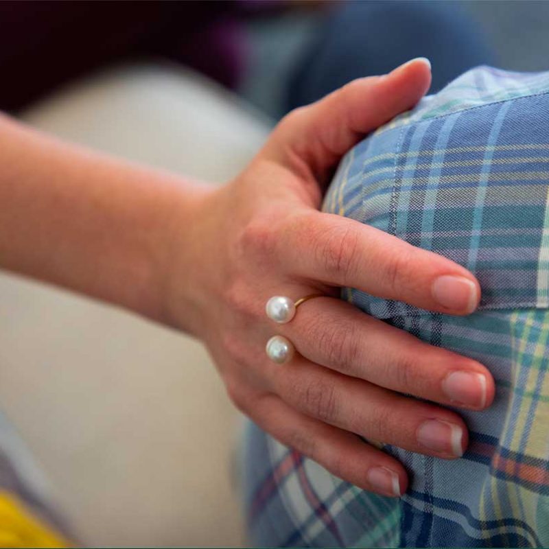 5 Ways To Help Your Loved One Cope With Cancer
